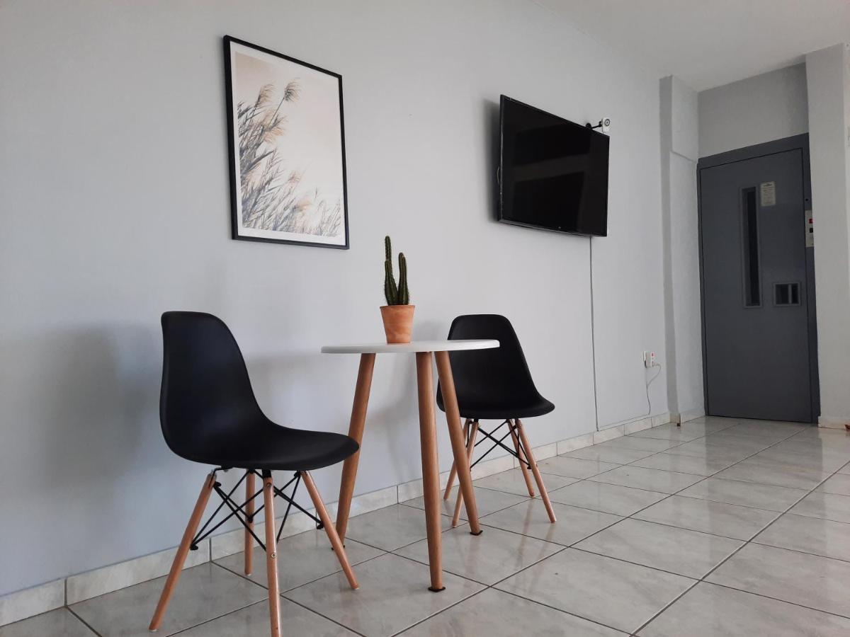 Ntemos Apartments トロン エクステリア 写真