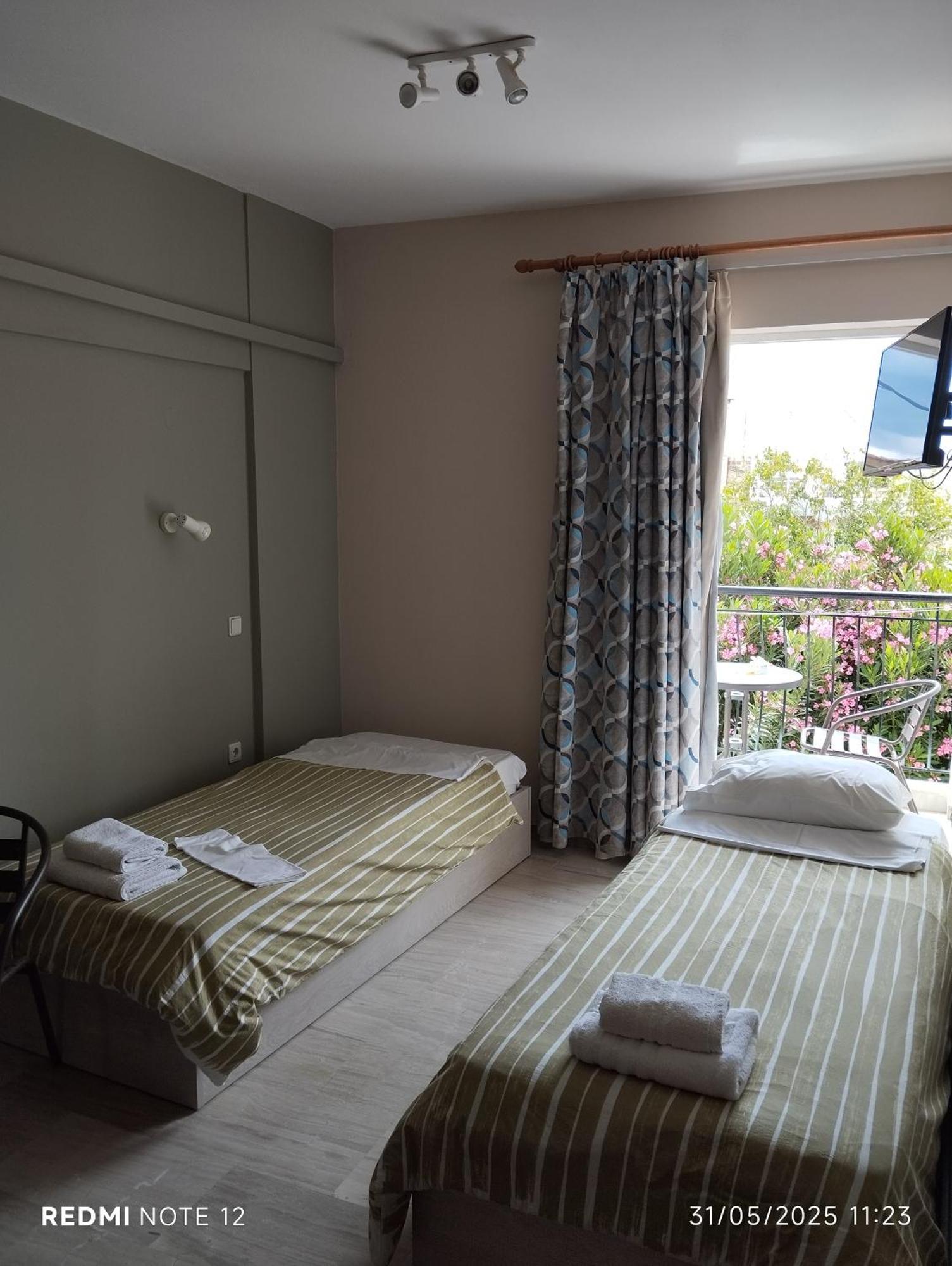 Ntemos Apartments トロン エクステリア 写真